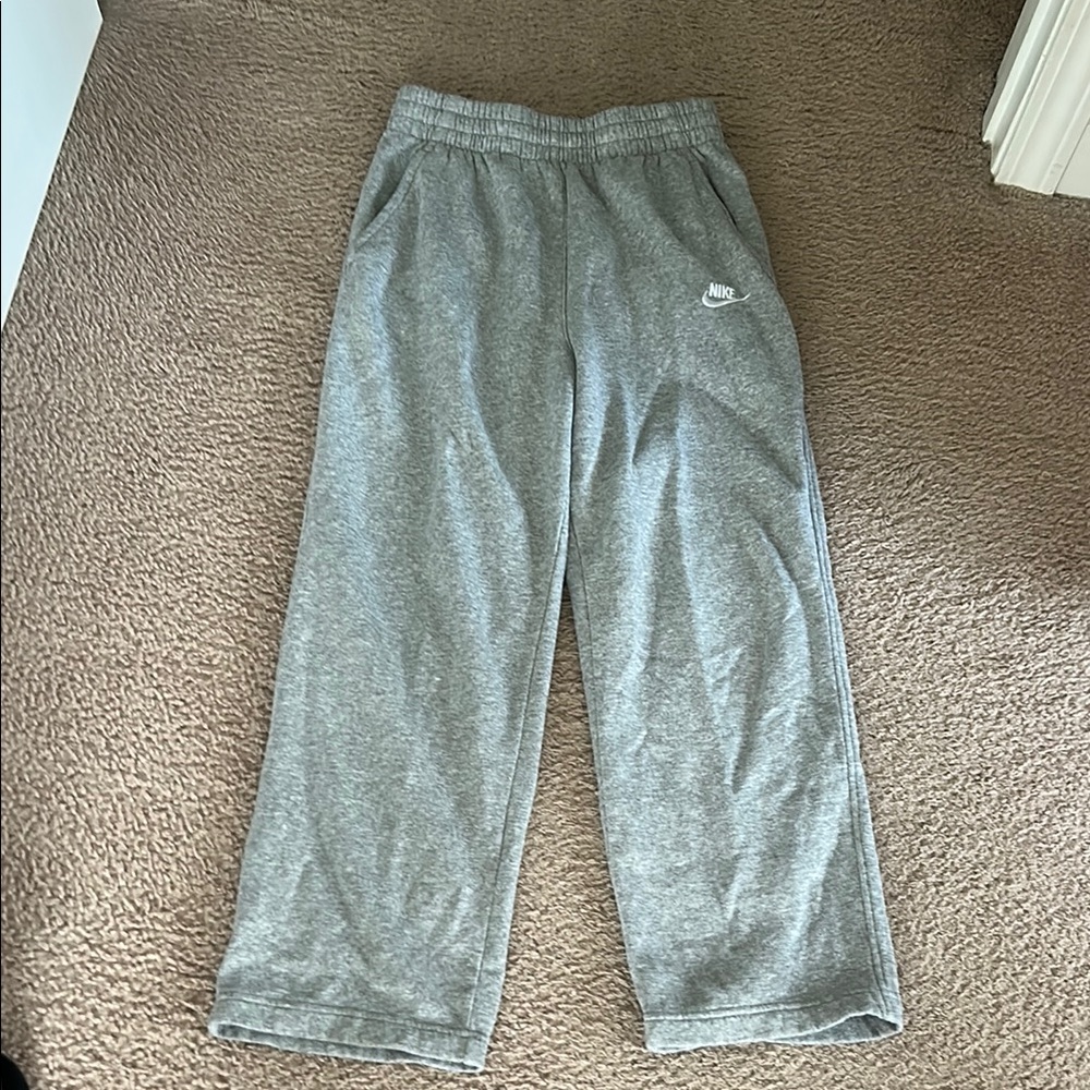Nike Gray Sweatpants Athletic Comfort